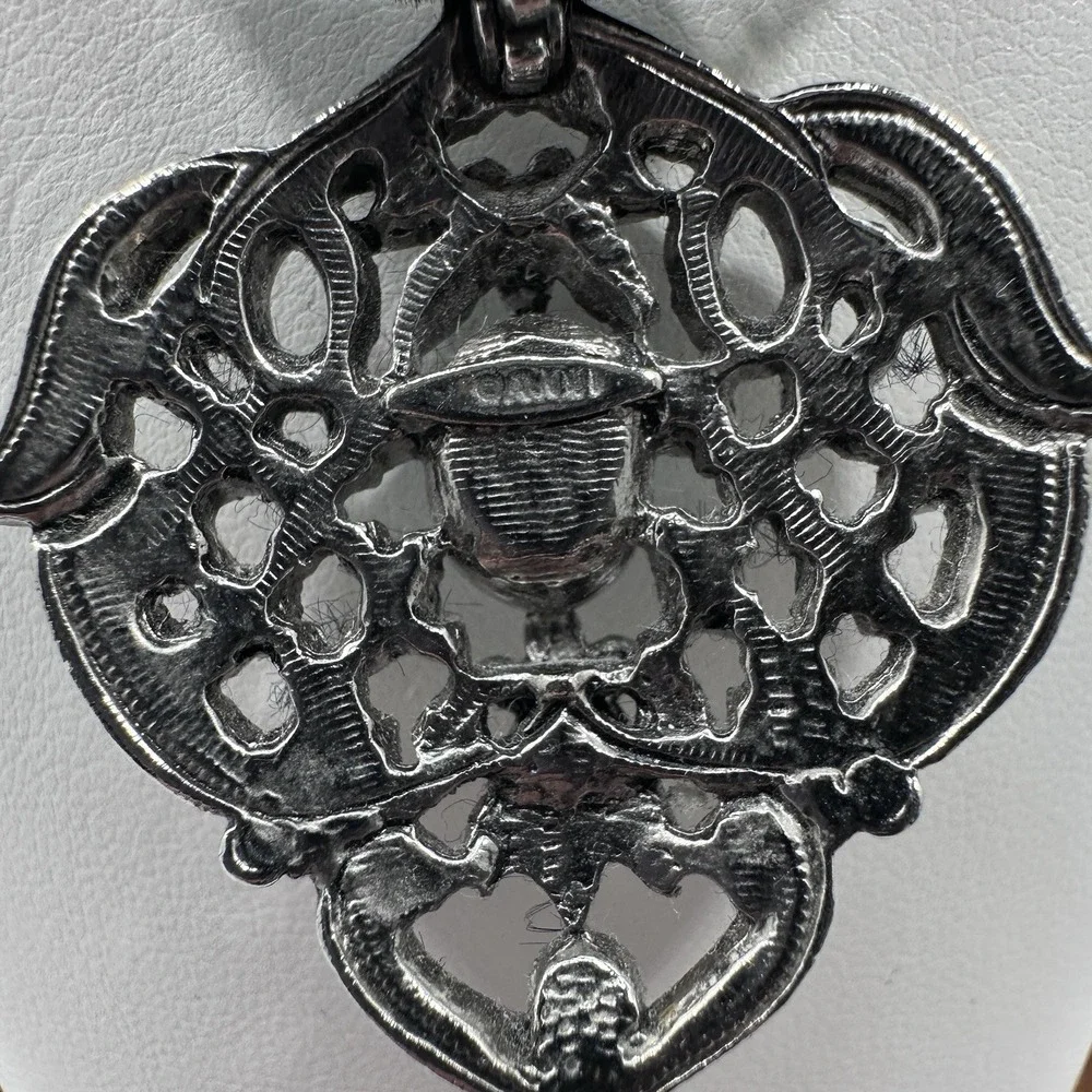 Avon VTG Blue Crystal Pendant Necklace Black‎ Velvet Cord Silver Tone Statement